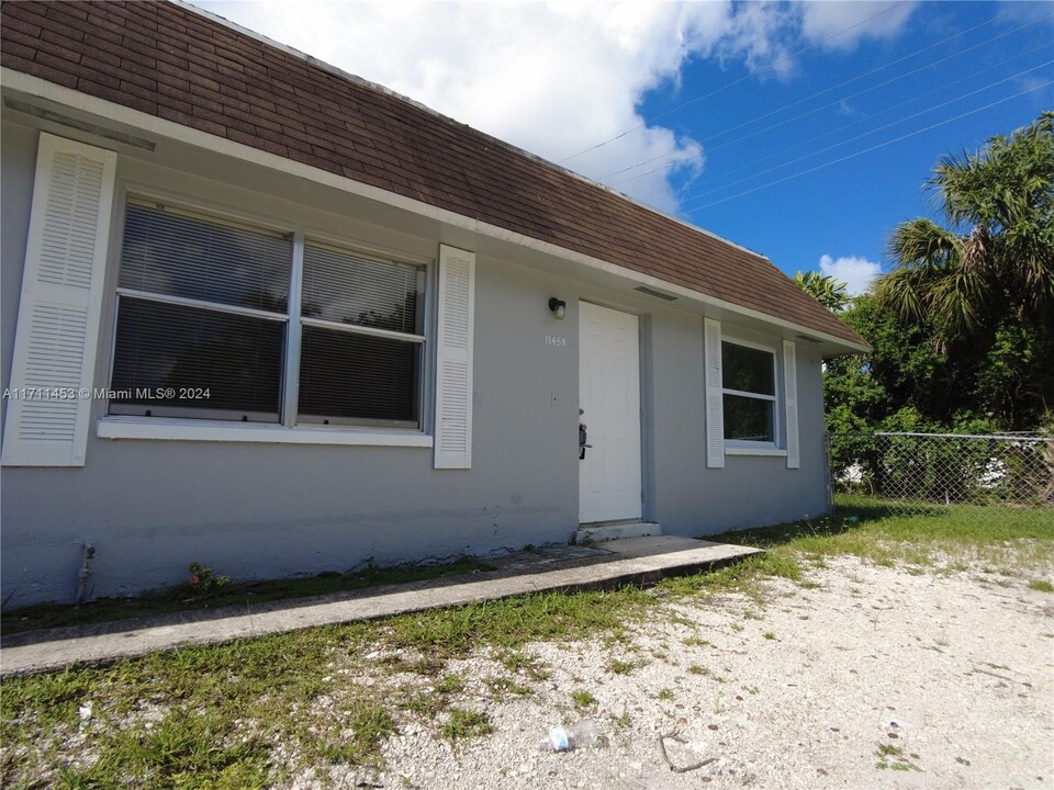 1345 NW 8th Ave in Fort Lauderdale, FL - Building Photo