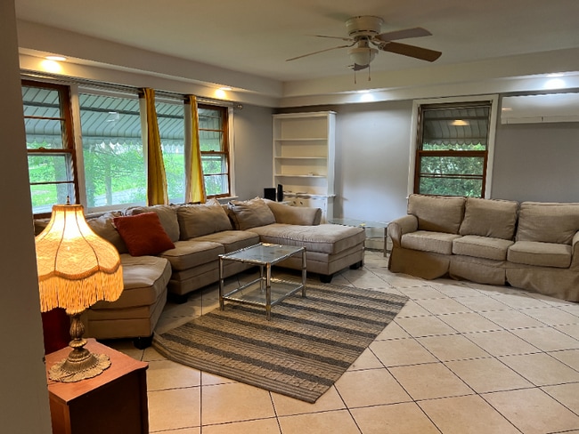 1 Valdine Dr in New Paltz, NY - Building Photo - Building Photo