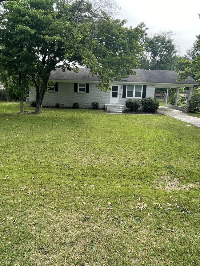 2211 3rd Loop Rd in Florence, SC - Building Photo - Building Photo