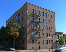 3095 30th St Apartments