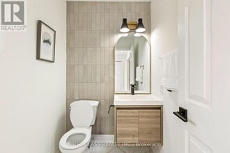 679 Village Pkwy in Markham, ON - Building Photo - Building Photo