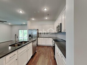 194 Spruce Cir in Dallas, GA - Building Photo - Building Photo