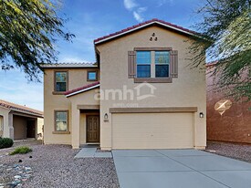 6911 W Irwin Ave in Laveen, AZ - Building Photo