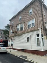 397 Wickenden St in Providence, RI - Building Photo - Building Photo