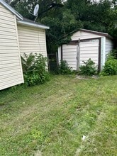 928 W Waggoner St in Decatur, IL - Building Photo - Building Photo