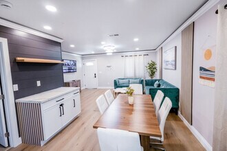 6168 Cumberland St in San Diego, CA - Building Photo - Building Photo