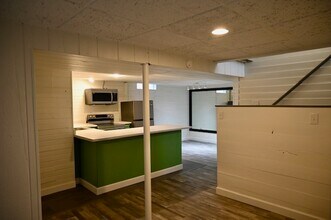 385 S Queen St in Lakewood, CO - Building Photo - Building Photo