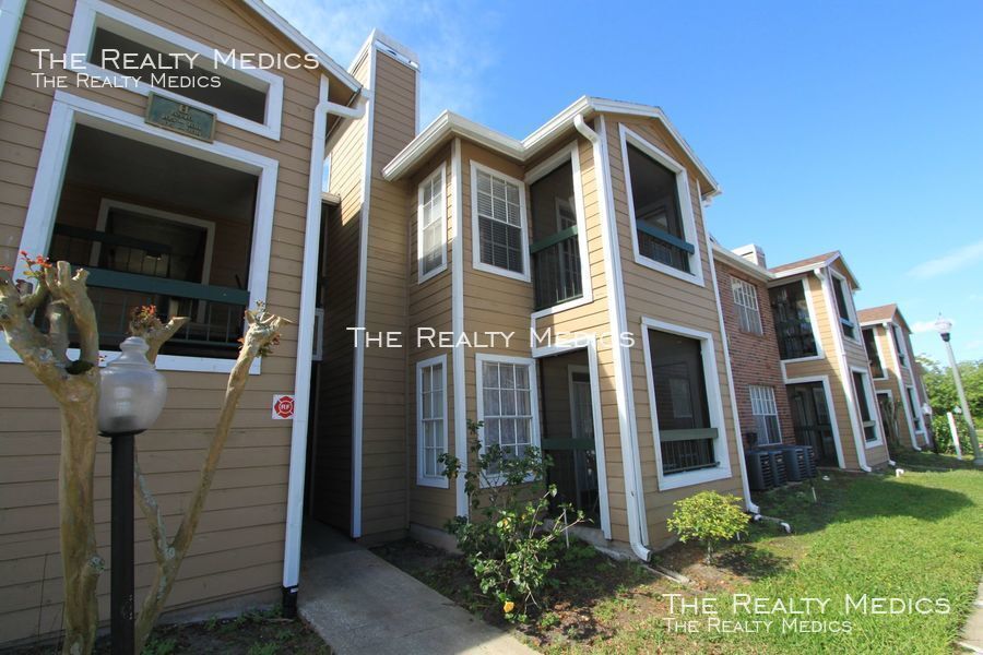5540 Devonbriar Way-Unit -Unit H in Orlando, FL - Building Photo