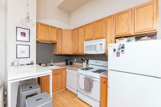 400 W Ontario St in Chicago, IL - Building Photo - Building Photo