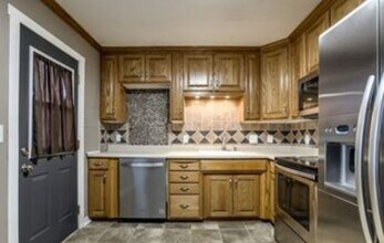 7316 S 71st Ave in La Vista, NE - Building Photo - Building Photo