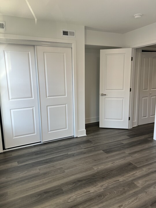 1711 Ellsworth St in Philadelphia, PA - Building Photo
