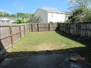 1853 Whispering Oaks Ln in Fort Walton Beach, FL - Building Photo - Building Photo