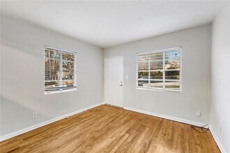 121 Fairview St in Decatur, GA - Building Photo - Building Photo