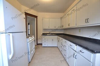 119 Arizona Ave, Unit 1 in Joliet, IL - Foto de edificio - Building Photo