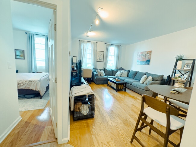 218 Thorndike St, Unit 103