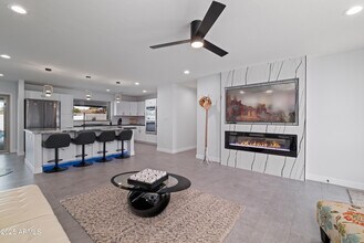 2546 N 69th Pl in Scottsdale, AZ - Building Photo - Building Photo