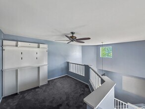 11922 Tivoli Park Row in San Diego, CA - Building Photo - Building Photo