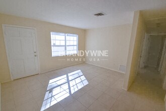 11839 129th Ave N in Largo, FL - Foto de edificio - Building Photo