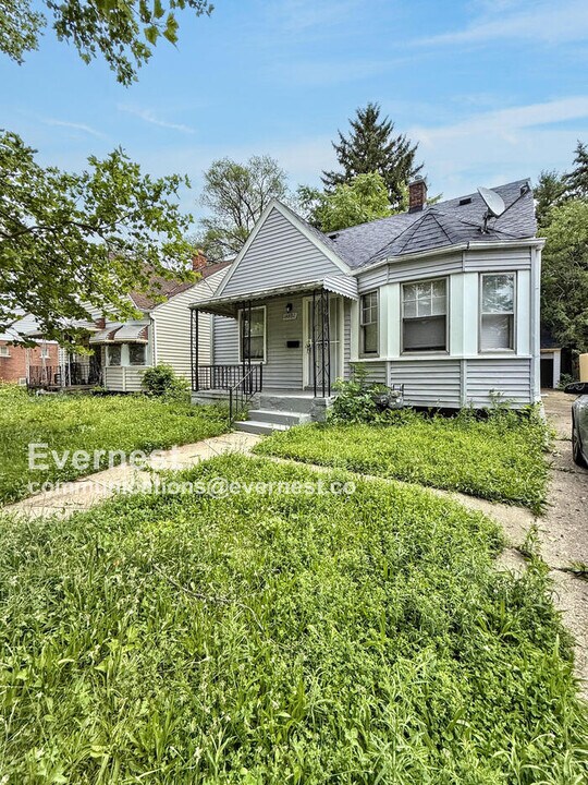 14892 Ilene St in Detroit, MI - Foto de edificio