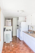 106 Private Rd 7741 in Devine, TX - Building Photo - Building Photo