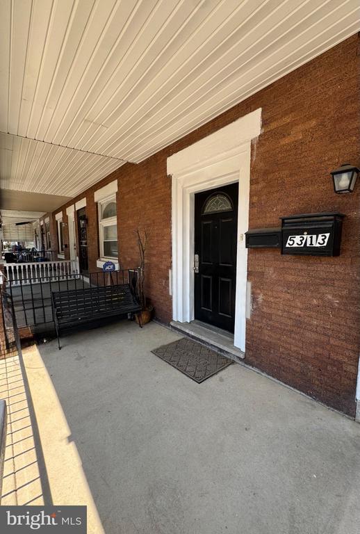 property at 5313 W Thompson St