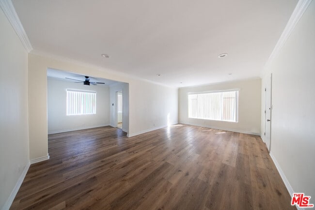 9205 Alcott St in Los Angeles, CA - Building Photo - Building Photo