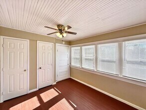 2023 Young Ave in Memphis, TN - Foto de edificio - Building Photo