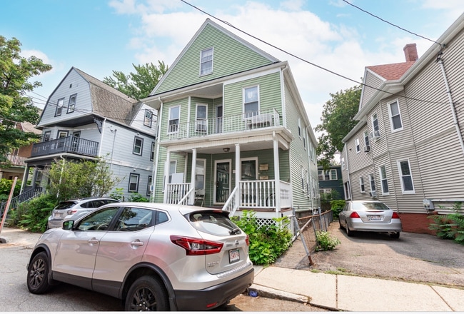 24 Aberdeen Rd in Somerville, MA - Building Photo - Building Photo