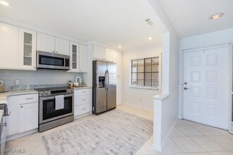 7713 Jewel Ln in Naples, FL - Building Photo - Building Photo