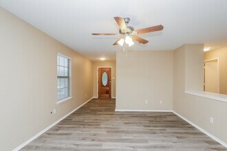 13710 Merseyside Dr in Pflugerville, TX - Building Photo - Building Photo