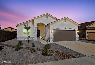 143 Sarah Trl in Santa Teresa, NM - Building Photo - Building Photo