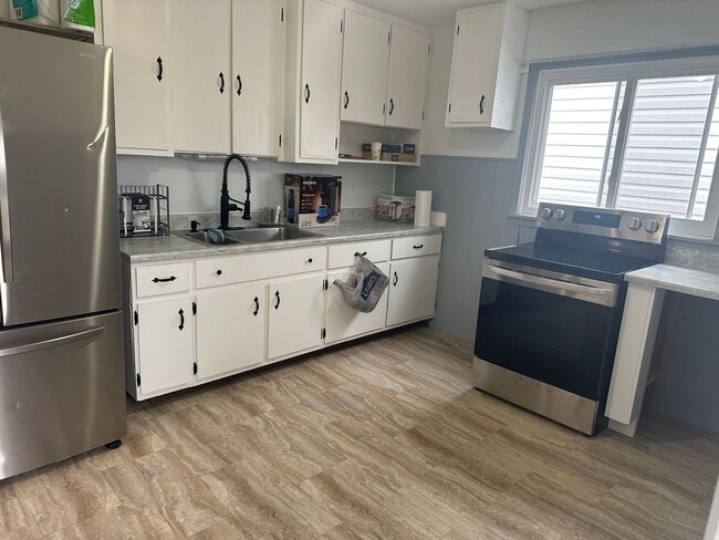 property at 803 E 36th St