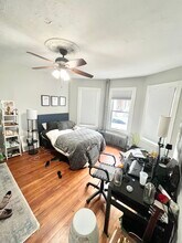 10 Carmel St, Unit 1 in Boston, MA - Foto de edificio - Building Photo