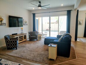 522 S 197th Ln in Buckeye, AZ - Foto de edificio - Building Photo