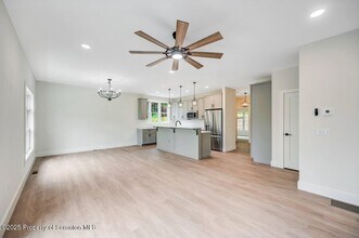 297 Scott Rd in Chinchilla, PA - Foto de edificio - Building Photo