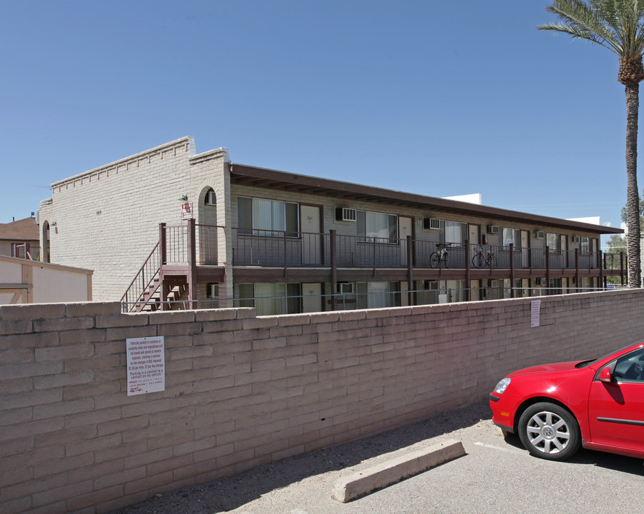 Studio One Apartments in Tucson, AZ - Building Photo