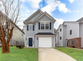 4028 Oak Glenn Dr in Duluth, GA - Building Photo