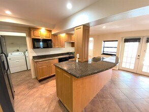 4033 Guava Dr in Naples, FL - Building Photo - Building Photo