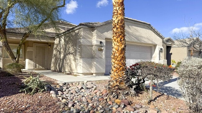 3275 Phantom Rock St in Las Vegas, NV - Building Photo - Building Photo