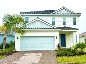 2561 Star Apple Wy in Sarasota, FL - Building Photo