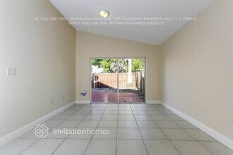 12853 SW 146th Ln in Miami, FL - Foto de edificio - Building Photo
