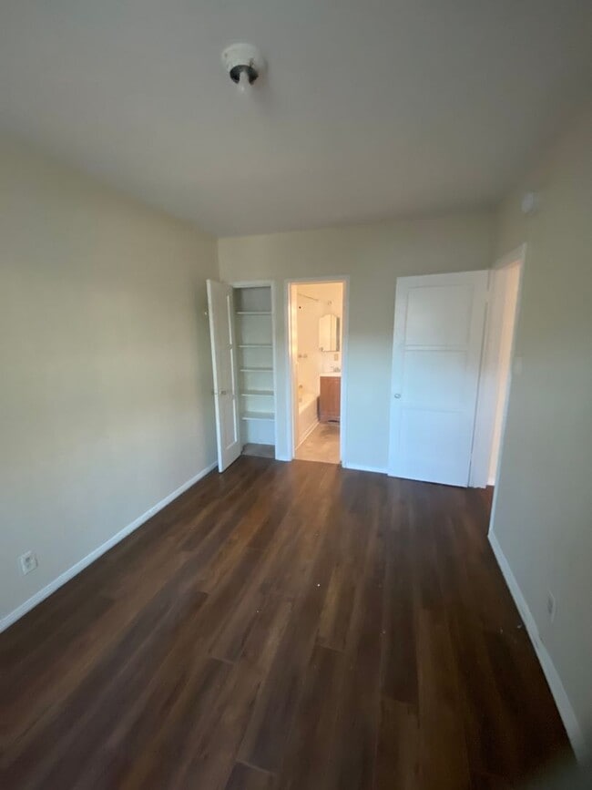 203 W Cypress St in Glendale, CA - Building Photo - Building Photo