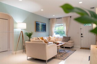 775 NW 44th St in Miami, FL - Building Photo