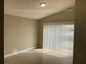 2720 Prestwick Ln in Kissimmee, FL - Foto de edificio - Building Photo