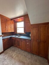 406 Oliver Ave N, Unit 2 in Minneapolis, MN - Foto de edificio - Building Photo