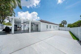22560 SW 103rd Ave in Cutler Bay, FL - Building Photo - Building Photo