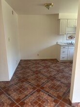 7 Dovecote Ln in Carson, CA - Building Photo - Building Photo