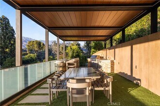 4000 Bouquete St in Glendale, CA - Building Photo - Building Photo