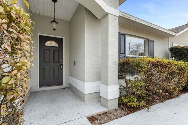 209 Parkview Dr in Palm Coast, FL - Building Photo - Building Photo