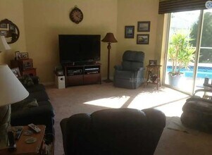 2291 Bonanza Ln in North Port, FL - Foto de edificio - Building Photo